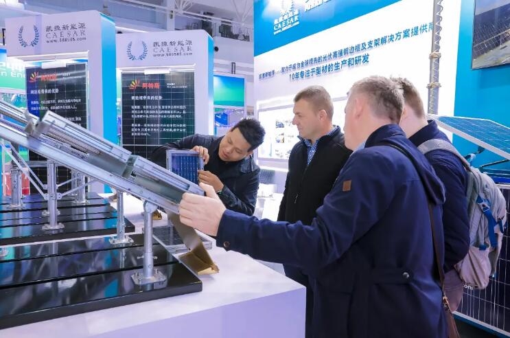 2025年光伏行業(yè)走勢(shì)趨向何方？