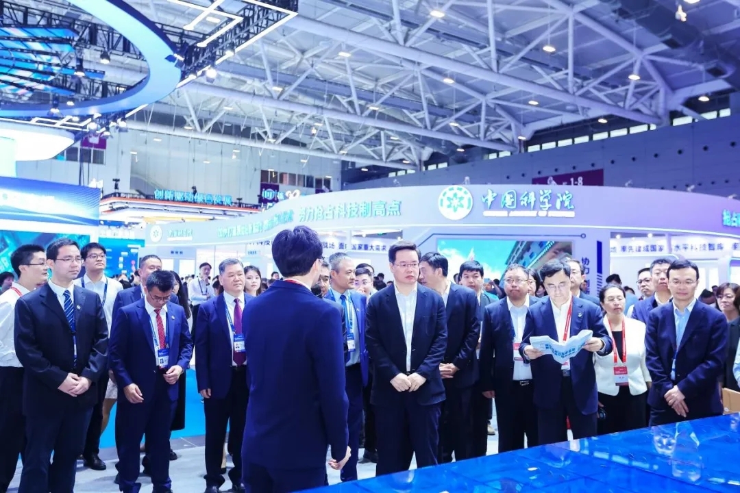 清華、北大、復(fù)旦、香港中文大學(xué)等超百所高校集中亮相 高交會(huì)推動(dòng)科研成果轉(zhuǎn)化“落地生金”